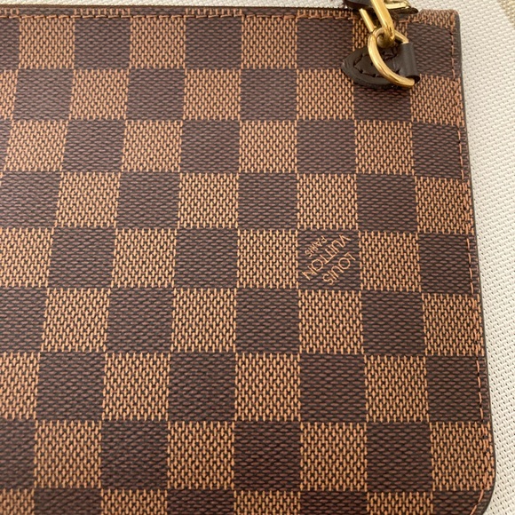 Louis Vuitton Brown Damier Pochette Wristlet - Picture 2 of 7